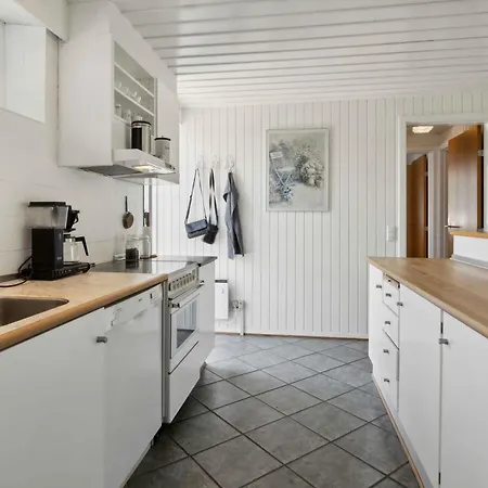 Atmospheric Summer At Hejlsminde Feriehus